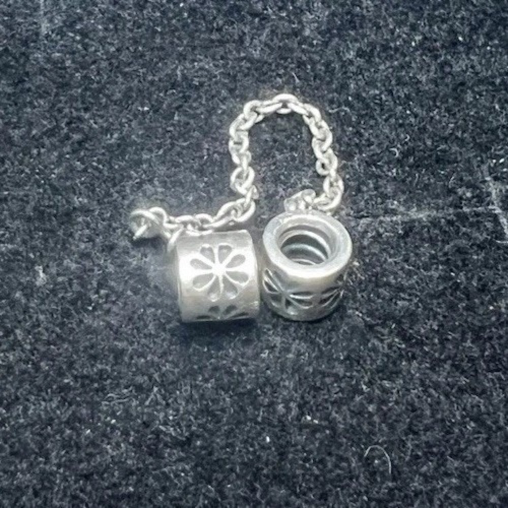 Pandora Retired Daisy Safety Chain 925 ALE Sterling Silver 3.5" - Authentic